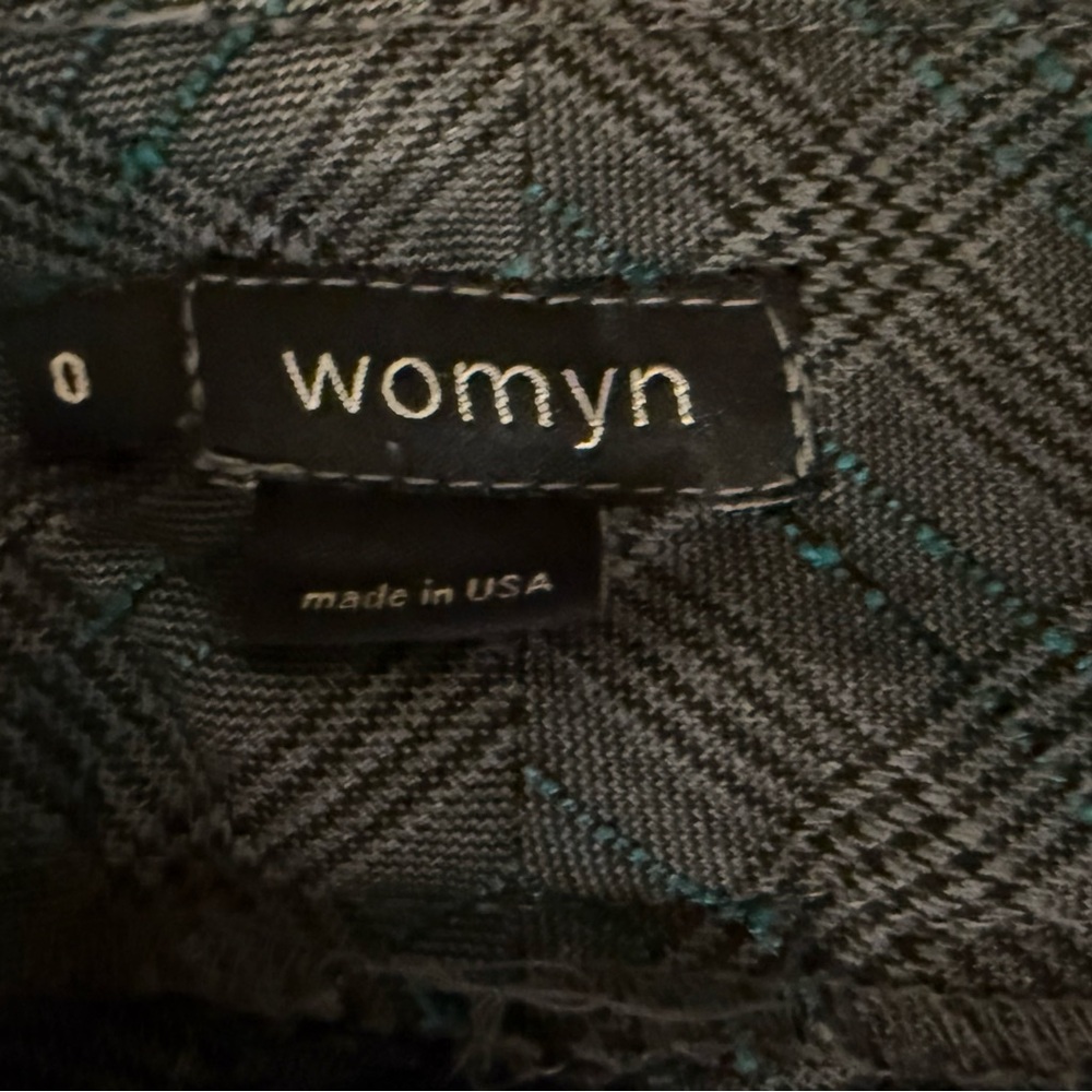 Womyn Gray Plaid Trousers - Picture 12 of 12